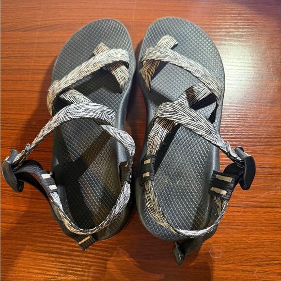 Chaco Z/Cloud Sandals Womens Size 11 Black and White Adjustable Outdoor EUC - Picture 2 of 6